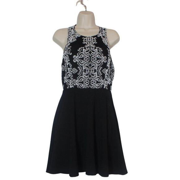 Speechless Women's Black Dress Size 9 Small – Elegant, Flattering, and Timeless - Picture 1 of 5